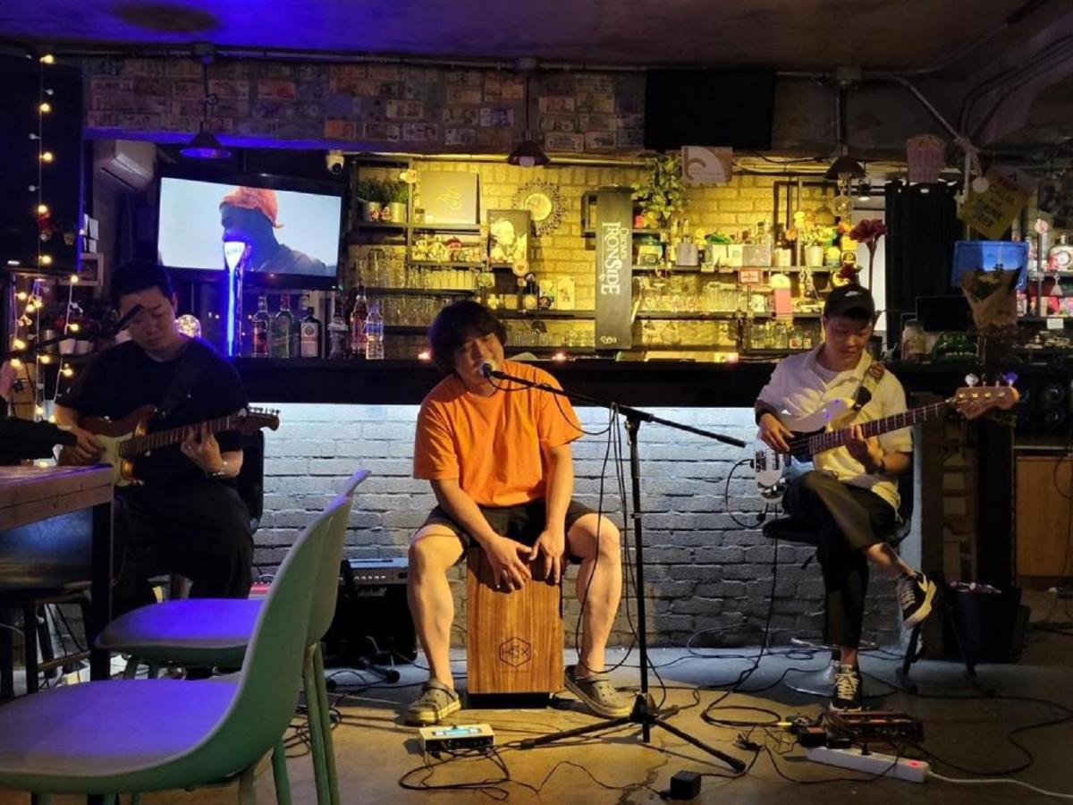 Inno Hostel & Pub Lounge Hongdae Seoul Ngoại thất bức ảnh