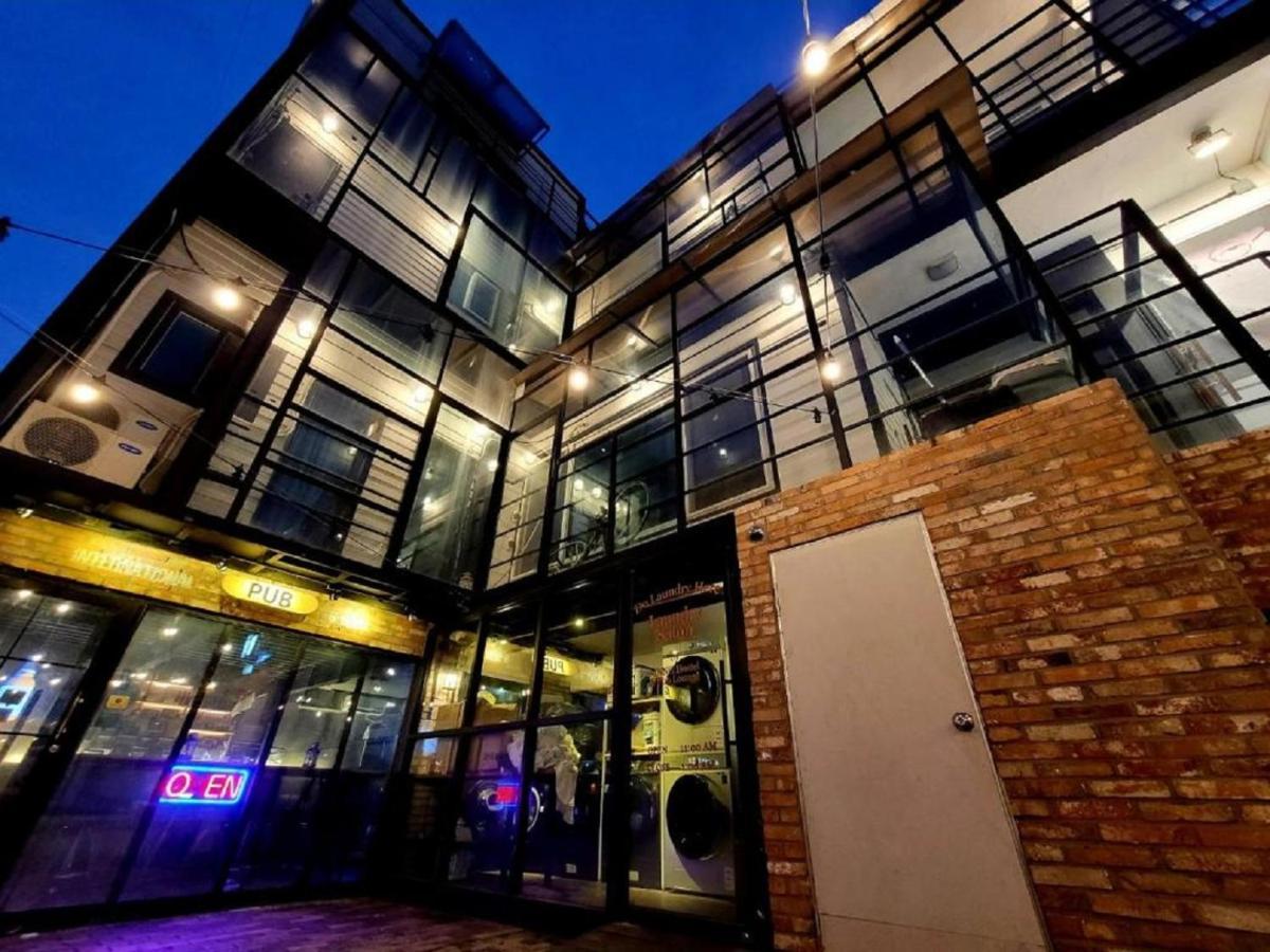 Inno Hostel & Pub Lounge Hongdae Seoul Ngoại thất bức ảnh